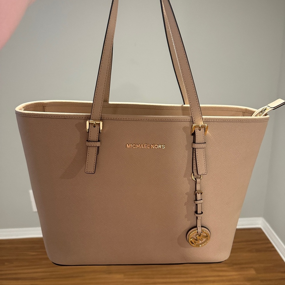Michael Kors Beige Leather Tote